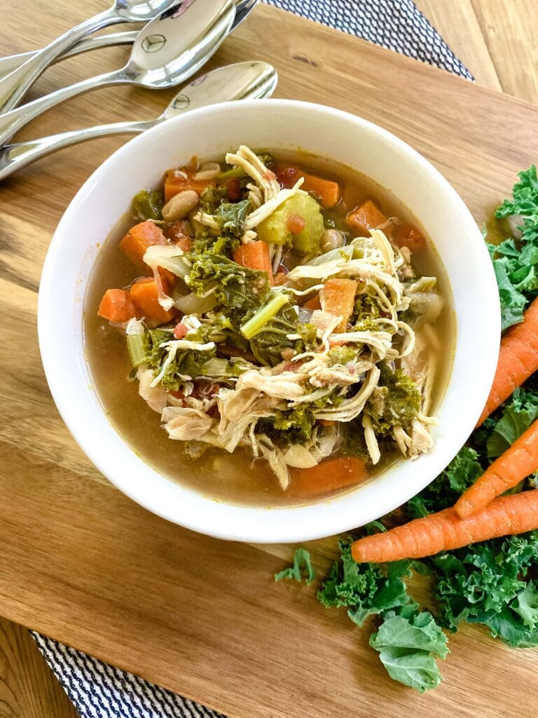 Slow Cooker Tuscan Chicken And White Bean Soup