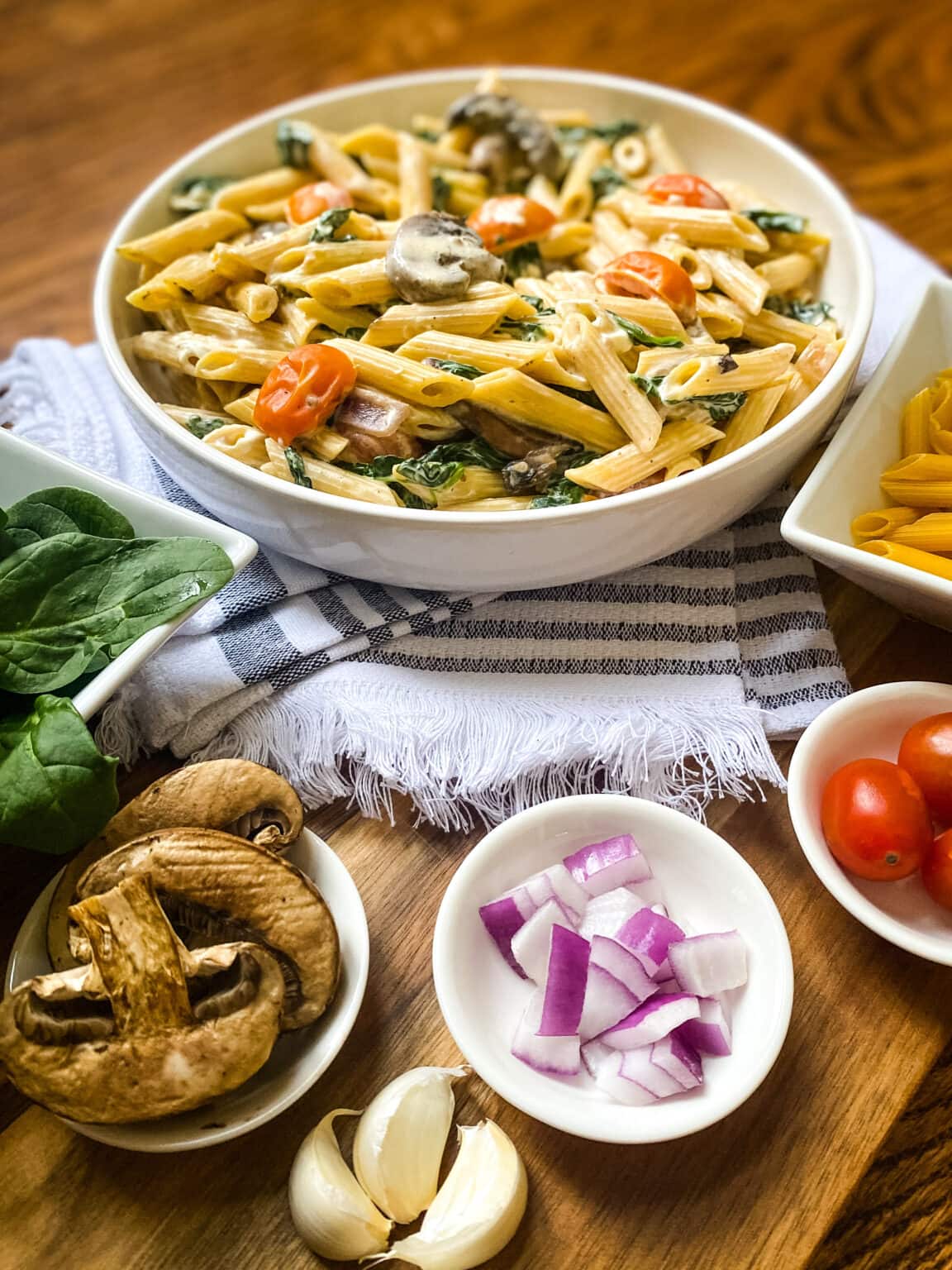 Creamy Garden Vegetable Pasta - Cooking With Fudge